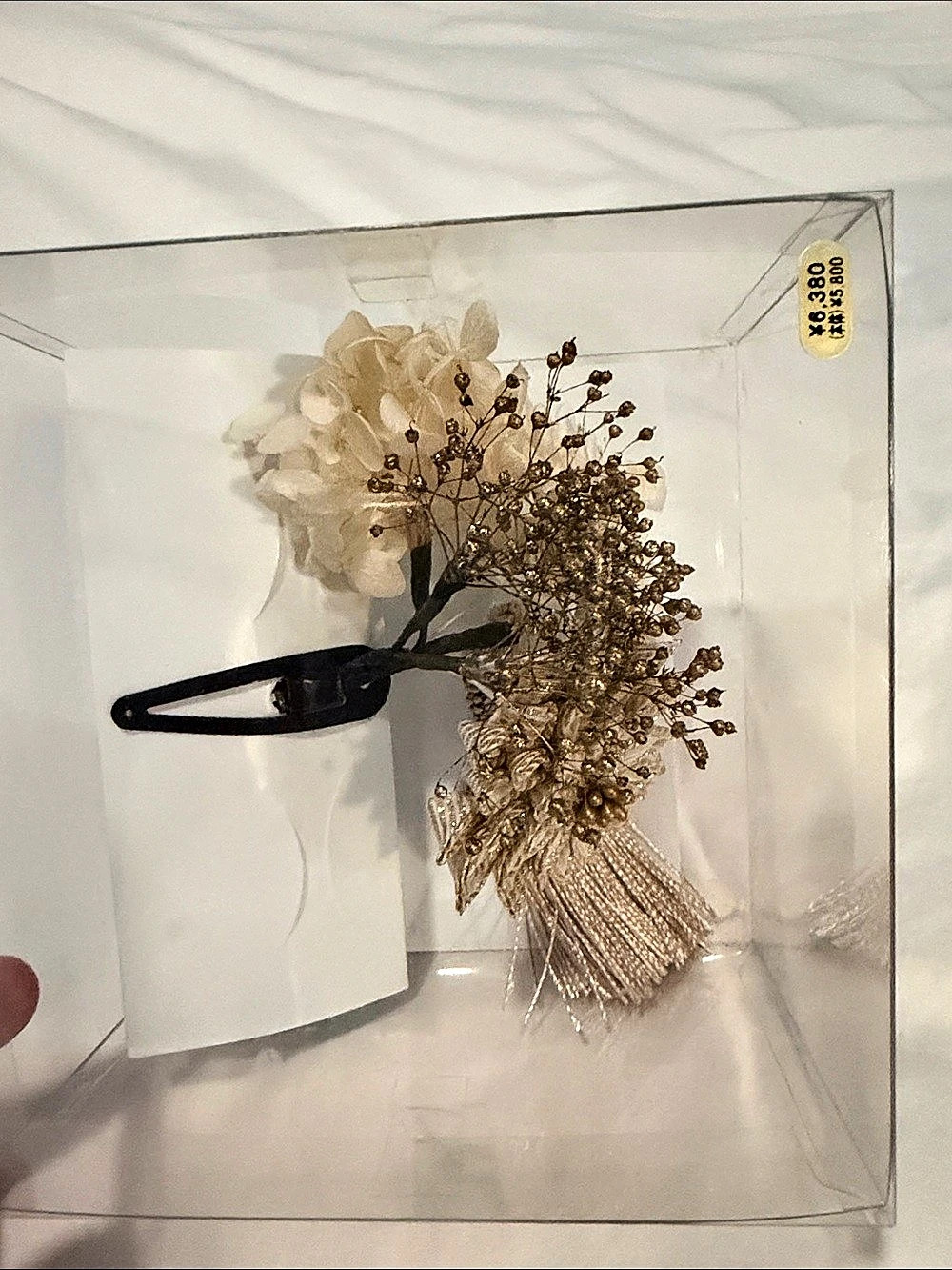 Floral Gold Hair Accessory NWT